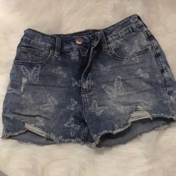 Girls butterfly denim shorts, - Picture 1 of 1